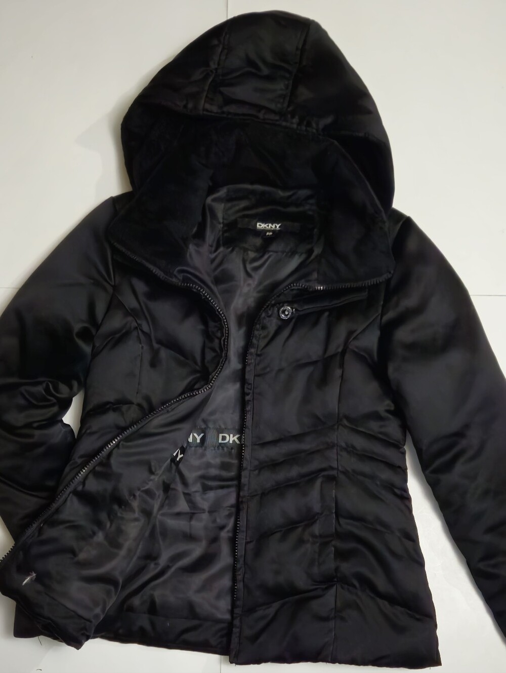 DKNY Women's Black Hooded Quilted Puffer Jacket